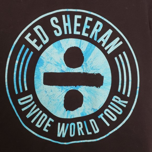 EI-LO Ed Sheeran Divide World Tour 2017-2019 Concert Tee Black and Blue size S - Picture 3 of 8